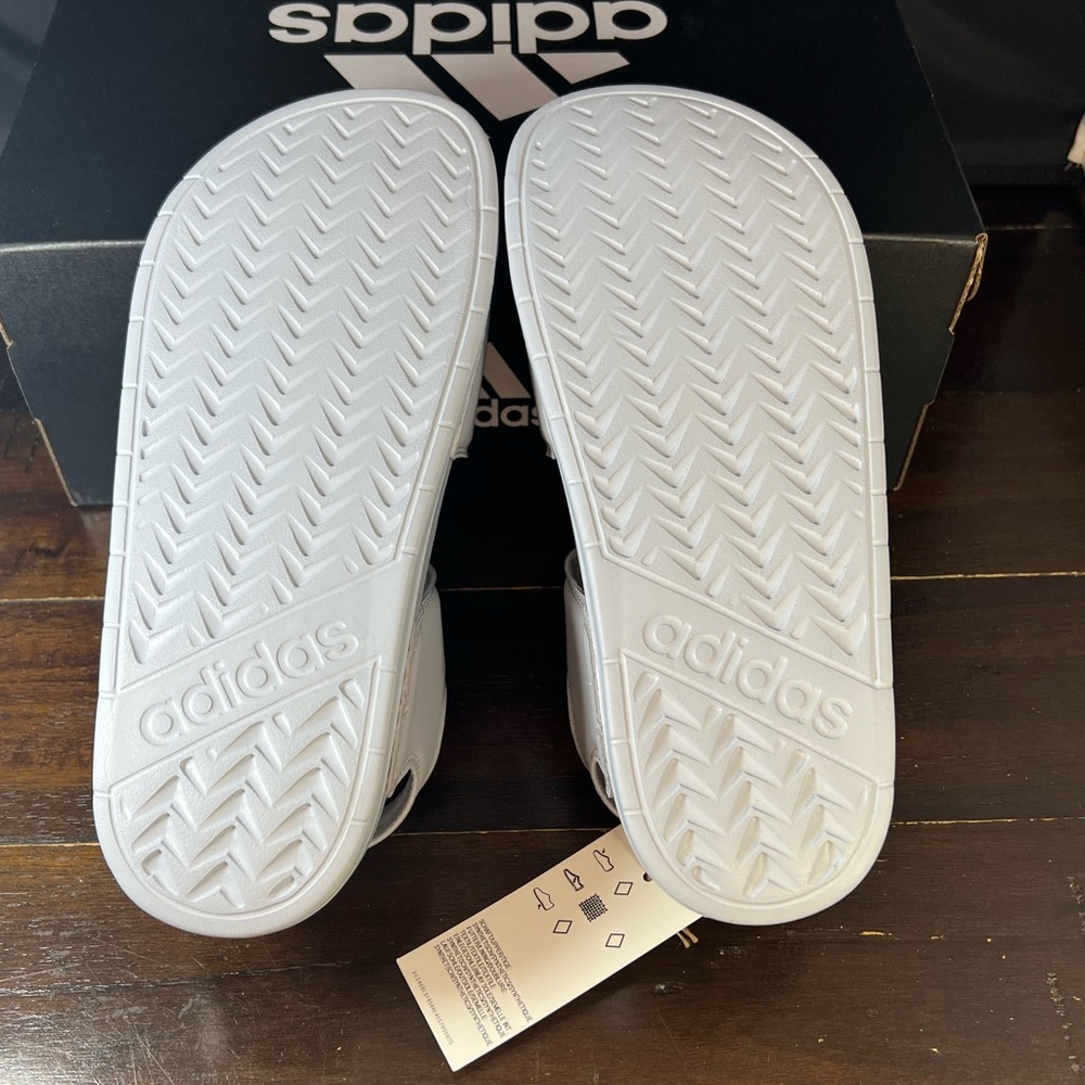 🔥Adidas | Adilette Sandals - Picture 5 of 5